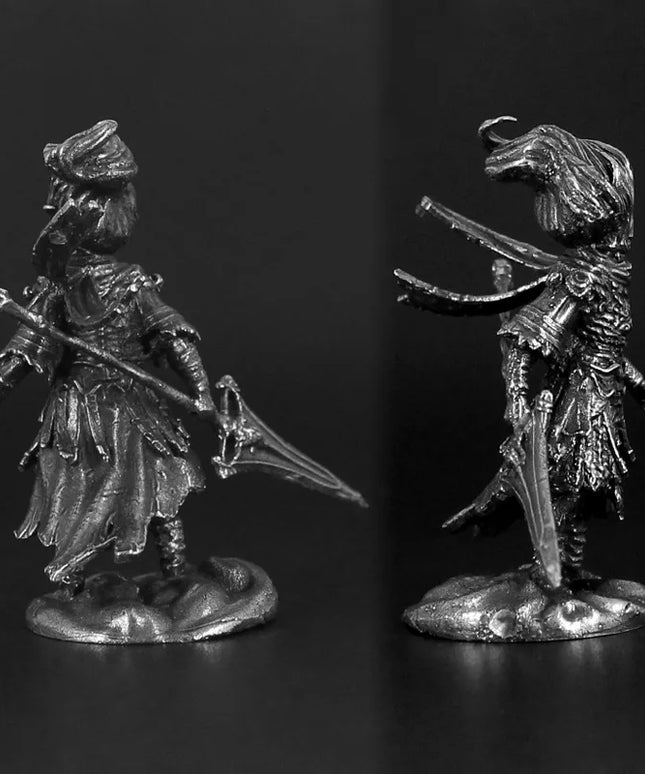 Vintage White Brass Dark Souls III Nameless King Anime Action Figurine Metal Game Character Model Collections Toy Gifts