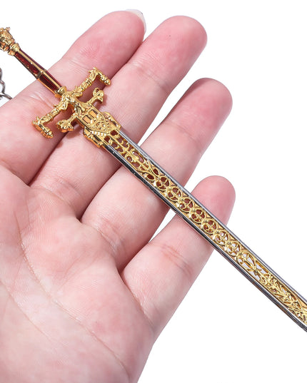 14cm Ring Dark Moon Greatswor Eldens Keychain Pendant Sword of Night and Flame Keyring Cosplay Fans Props Men Women Bag Jewelry