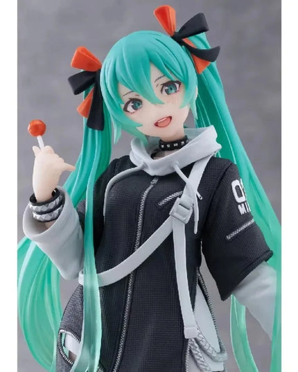 In Stock Authentic TAITO Fashion VOCALOID Hatsune Miku Punk Future Scenery Manual Model Toys Holiday Gifts