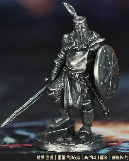 Cupronickel Dark Soul Sun Knight Onion Soldier Toys Model Finished Product Gifts Board Game Piece Miniature Ornament Accessories