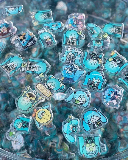 120pcs Anime Hatsune Miku 2.4cm Acrylic Pendant Kawaii Acrylic Patch Handmade Diy Accessories Keychain PP Clip Patch Kids Toys