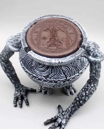 14cm Game Peripheral warrior pot Alexander jar pot brother model resin ornaments platinum amulet  Model Gift Toys collection