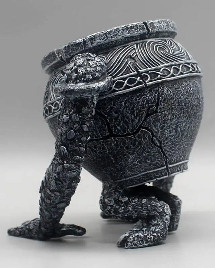 14cm Game Peripheral warrior pot Alexander jar pot brother model resin ornaments platinum amulet  Model Gift Toys collection