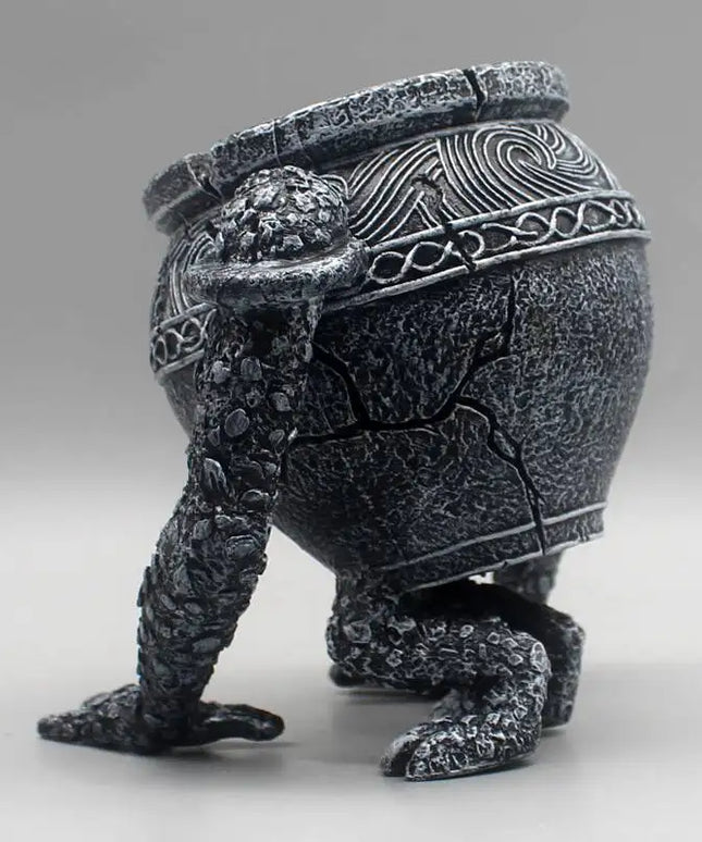 14cm Game Peripheral warrior pot Alexander jar pot brother model resin ornaments platinum amulet  Model Gift Toys collection