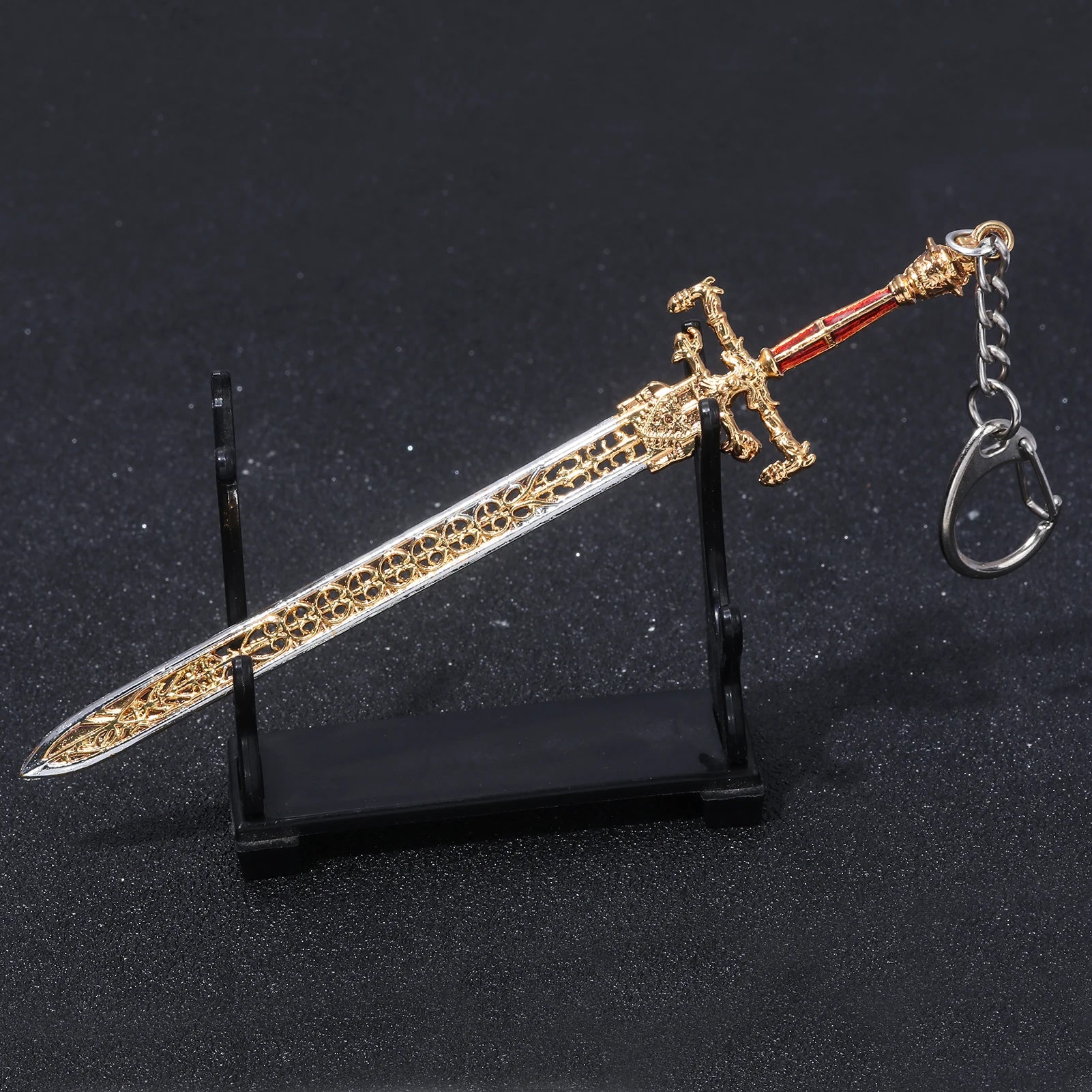 14cm Ring Dark Moon Greatswor Eldens Keychain Pendant Sword of Night and Flame Keyring Cosplay Fans Props Men Women Bag Jewelry