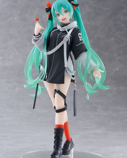 In Stock Authentic TAITO Fashion VOCALOID Hatsune Miku Punk Future Scenery Manual Model Toys Holiday Gifts