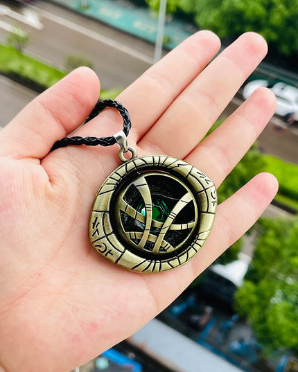 Marvel Avengers Dr Strange Men Doctor Strange Infinity Time Stones Eye of Agamotto Rotatable Keychain Kpop