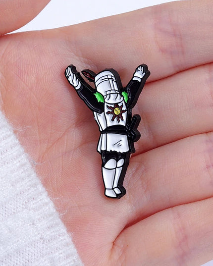 Praise The Sun "Styling Game Enamel Pins Dark Souls Series Of Weapons Brooch Lapel Metal Badges Jewelry Gift For Players Friend